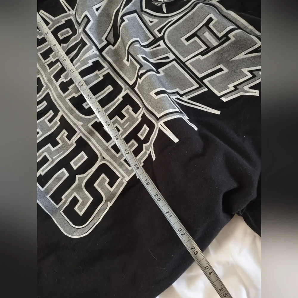 Raider T Shirt Limited Edition By Reebok Sz XL Unique Very Graphic